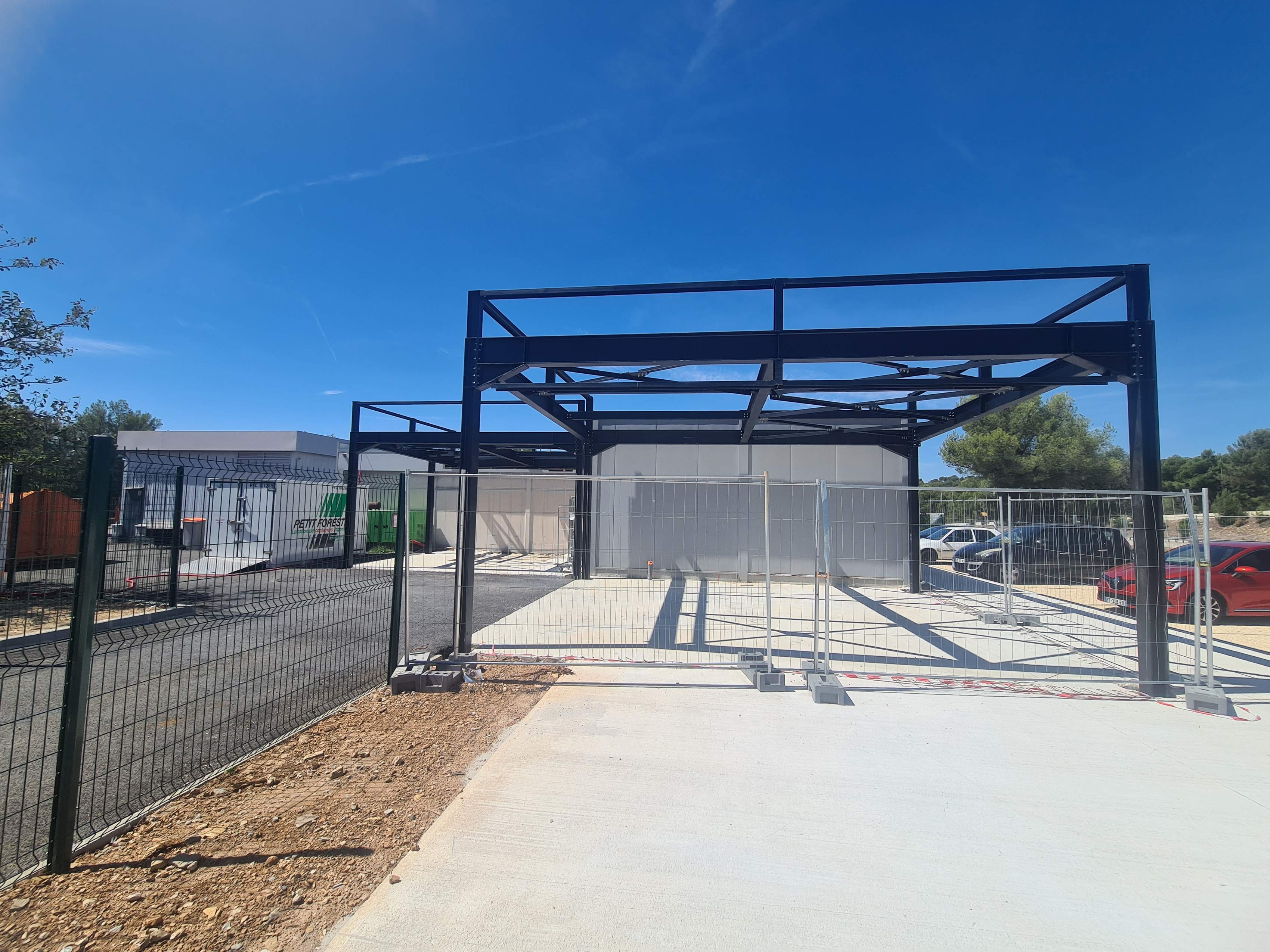 cosytech batiments professionnels La Ciotat image 2