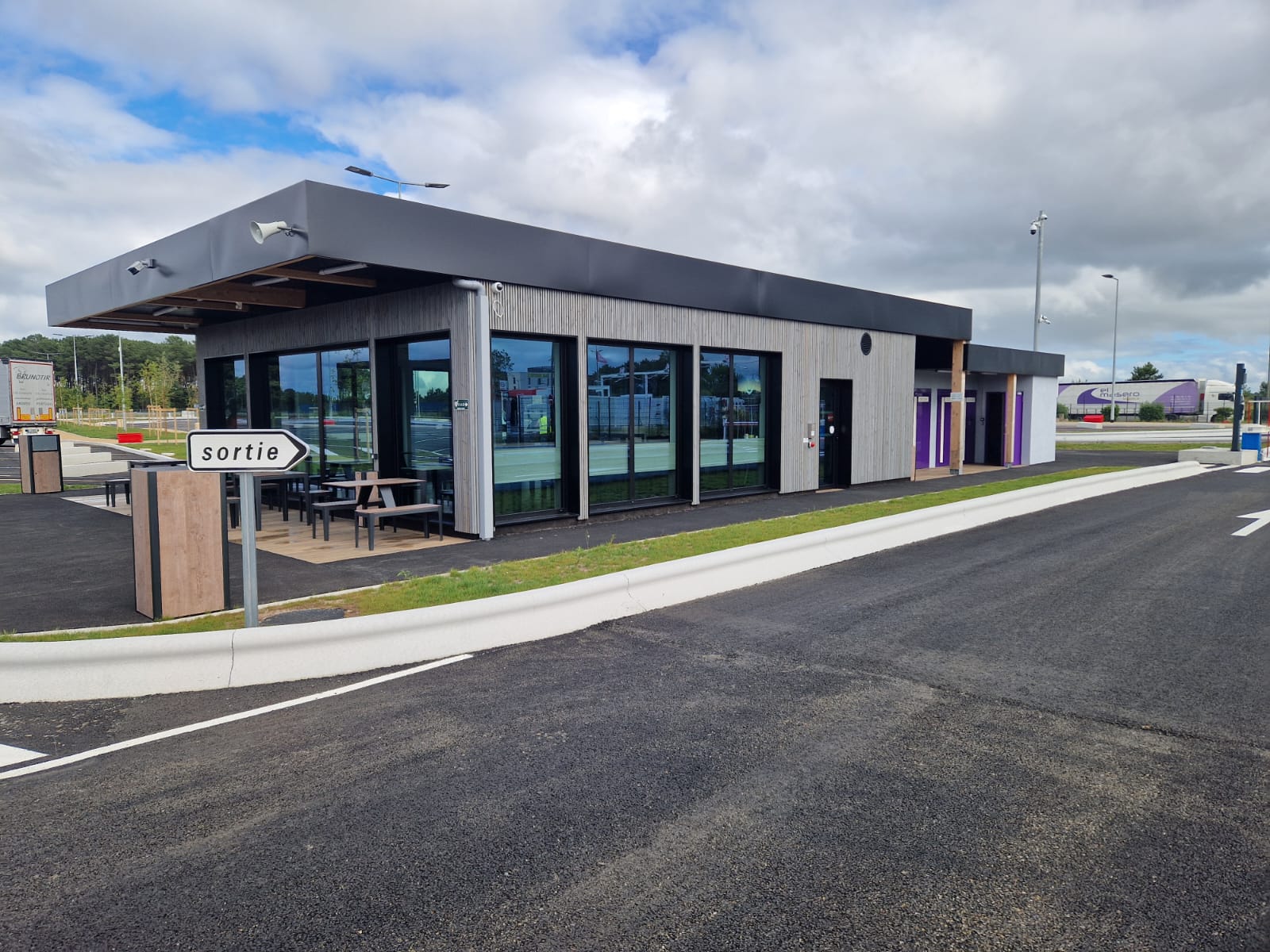 cosytech batiments professionnels Saint Geours-40230_11.jpg